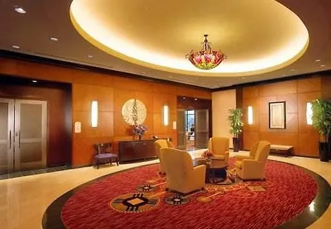 Courtyard By Marriott Hamilton Hotel