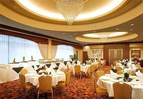 Courtyard By Marriott Hamilton Hotel 4*,  Canada